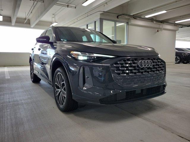 Photo of 2025 Tambora Gray Metallic Audi Q5