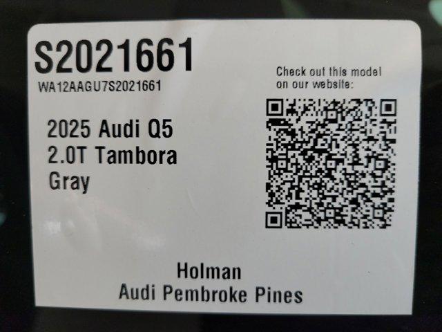 Photo of 2025 Tambora Gray Metallic Audi Q5