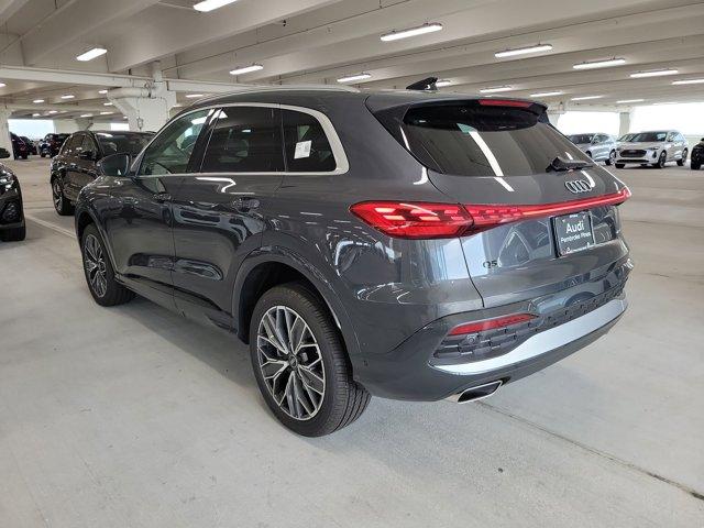 Photo of 2025 Tambora Gray Metallic Audi Q5