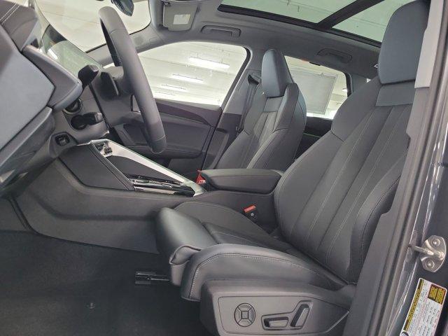 Photo of 2025 Tambora Gray Metallic Audi Q5