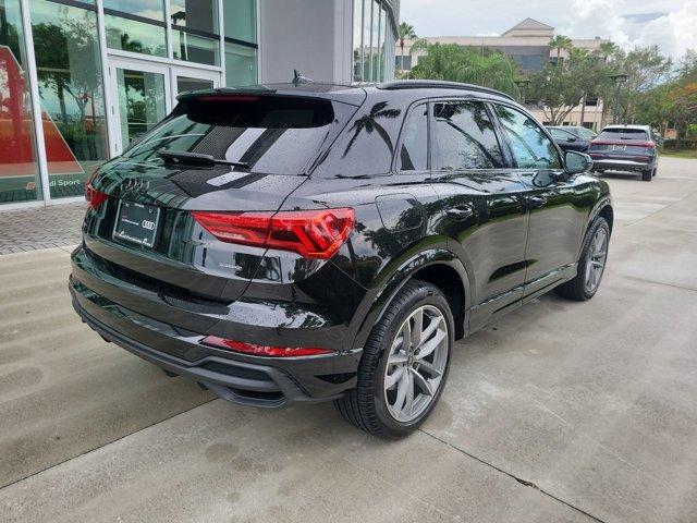 Photo of 2025 Black Audi Q3