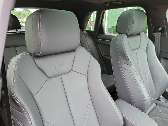 Photo of 2025 Black Audi Q3