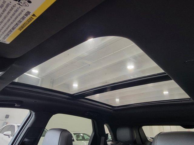 Photo of 2021 Stellar Black Metallic Cadillac XT5