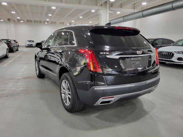 Photo of 2021 Stellar Black Metallic Cadillac XT5