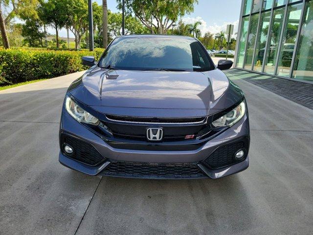 Photo of 2017 Silver Honda Civic