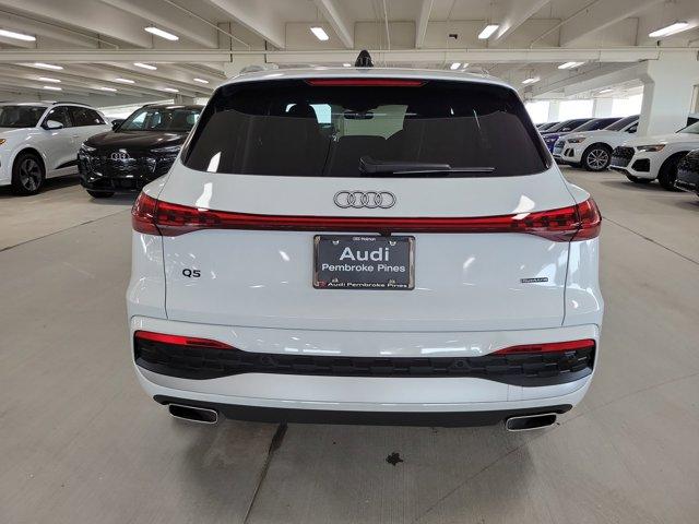 Photo of 2025 Glacier White Metallic Audi Q5