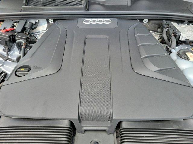 Photo of 2021 Silver Audi Q7