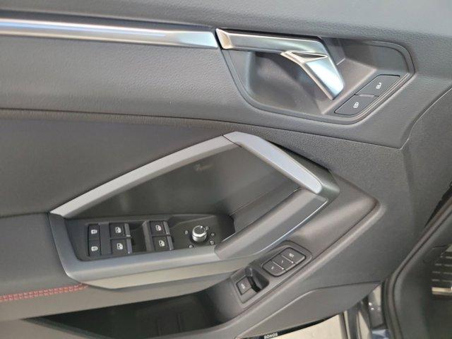 Photo of 2025 Daytona Gray Pearl Effect Audi Q3