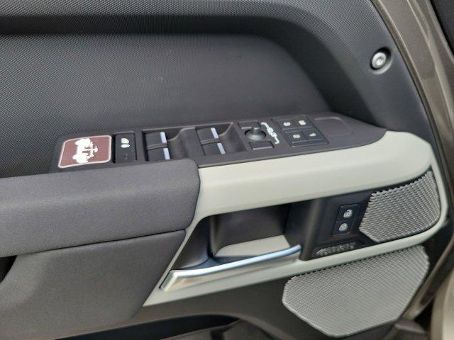Photo of 2023 Gray Land Rover Defender