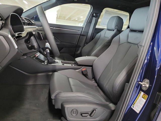 Photo of 2025 Navarra Blue Metallic Audi Q3