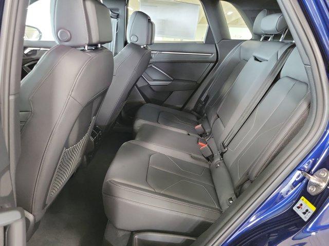 Photo of 2025 Navarra Blue Metallic Audi Q3