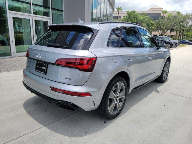 Photo of 2025 Silver Audi Q5