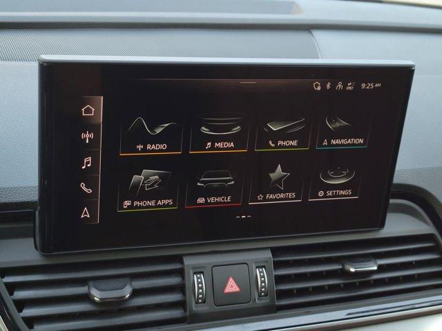 Photo of 2025 Blue Audi Q5