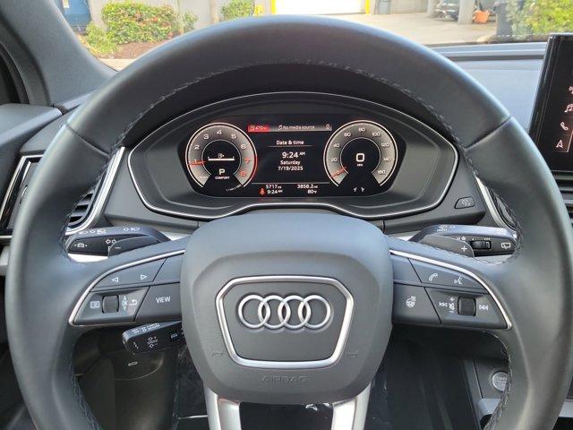 Photo of 2025 Blue Audi Q5