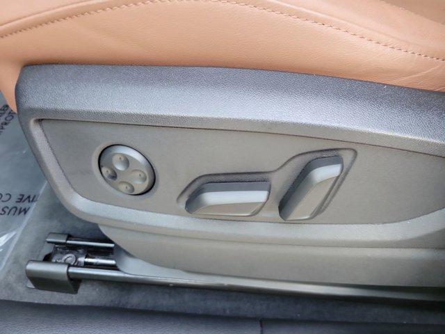 Photo of 2025 Blue Audi Q5