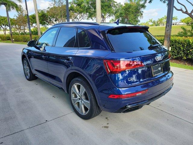 Photo of 2025 Blue Audi Q5