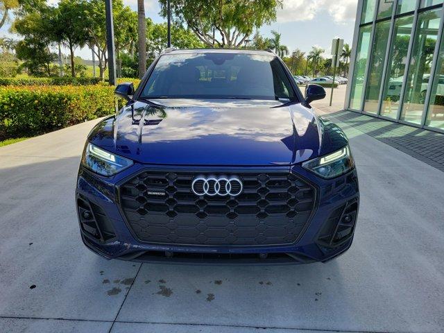 Photo of 2025 Blue Audi Q5