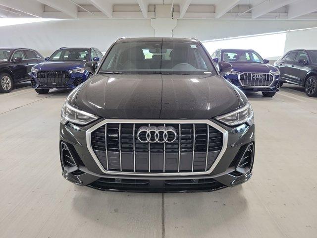 Photo of 2025 Mythos Black Metallic Audi Q3