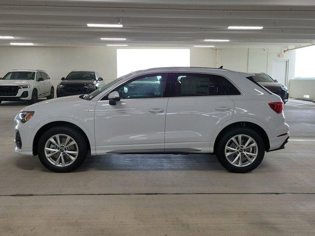 Photo of 2025 Glacier White Metallic Audi Q3