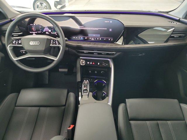 Photo of 2025 Mythos Black Metallic Audi Q5