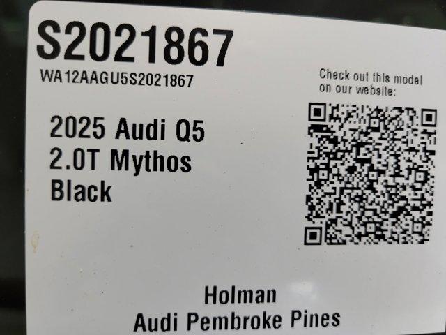 Photo of 2025 Mythos Black Metallic Audi Q5