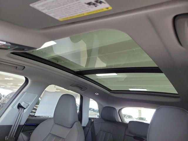 Photo of 2025 Mythos Black Metallic Audi Q5