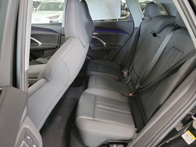 Photo of 2025 Mythos Black Metallic Audi Q5