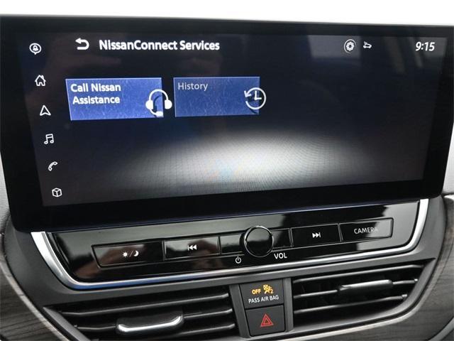 Photo of 2024 White Nissan Altima