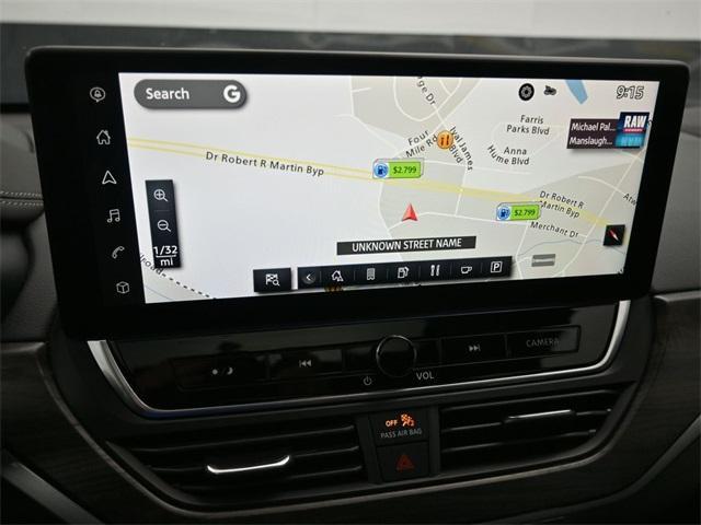 Photo of 2024 White Nissan Altima