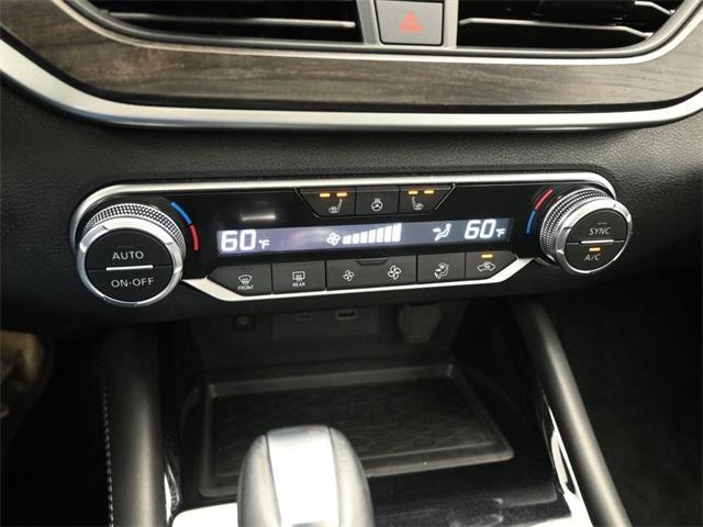 Photo of 2024 White Nissan Altima