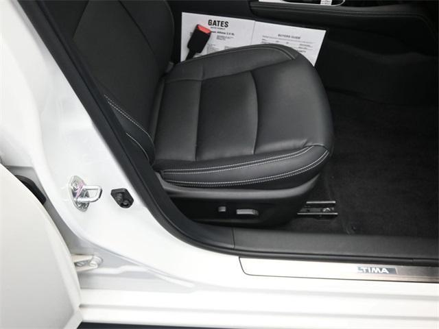 Photo of 2024 White Nissan Altima