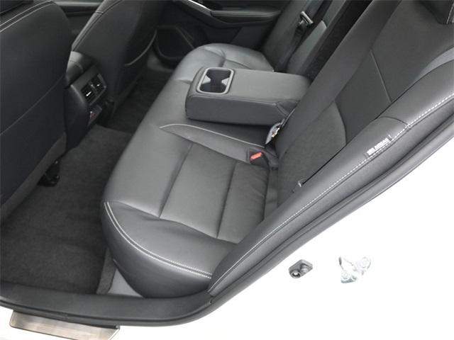 Photo of 2024 White Nissan Altima