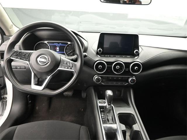Photo of 2025 Cloud White Nissan Sentra
