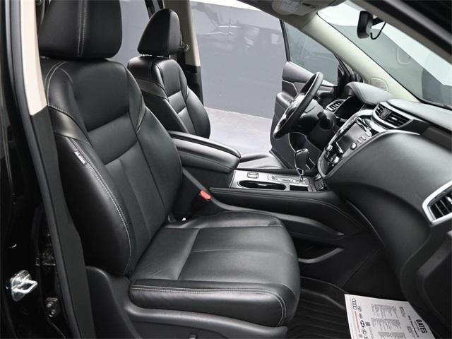 Photo of 2021 Magnetic Black Nissan Murano