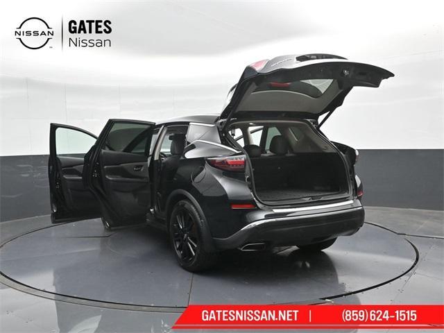 Photo of 2021 Magnetic Black Nissan Murano