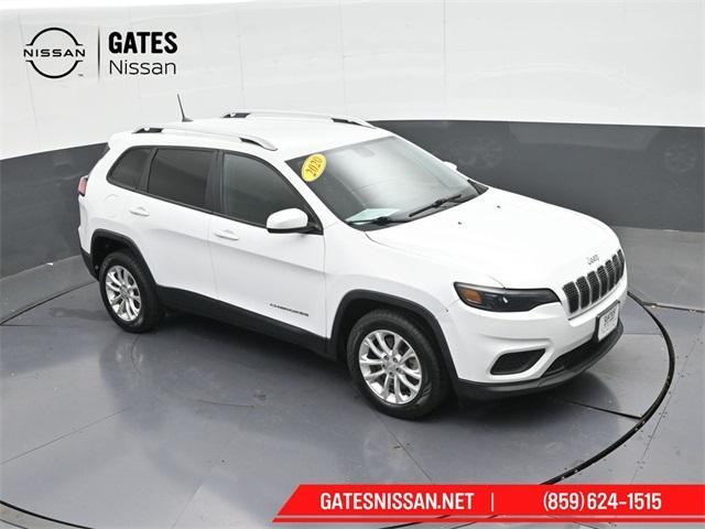 Photo of 2020 Bright White Clearcoat Jeep Cherokee