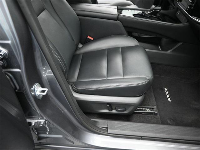Photo of 2023 Gun Metallic Nissan Rogue