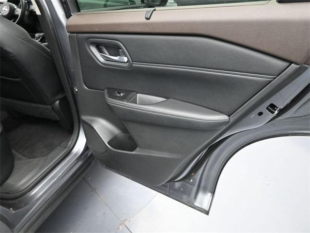 Photo of 2023 Gun Metallic Nissan Rogue