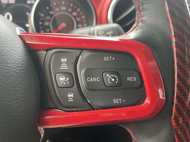 Photo of 2020 Bright White Clearcoat Jeep Gladiator