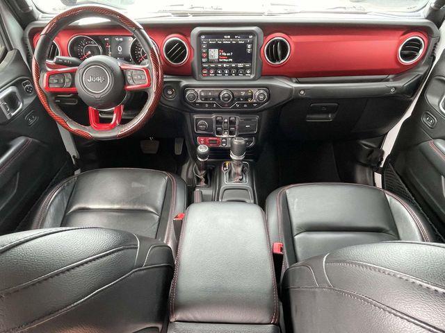 Photo of 2020 Bright White Clearcoat Jeep Gladiator