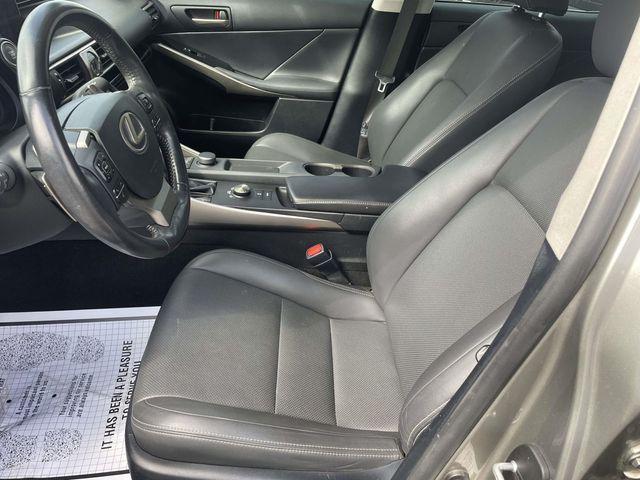 Photo of 2018 Silver Lexus IS 300