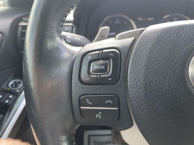 Photo of 2018 Silver Lexus IS 300