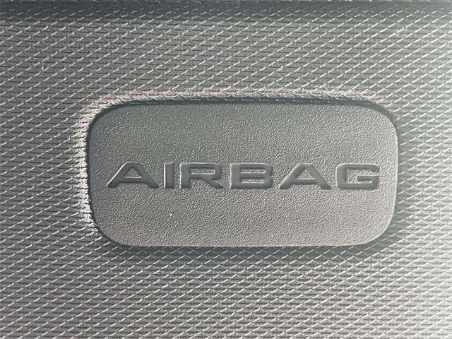 Photo of 2022 Silver Zynith Jeep Grand Cherokee 4xe