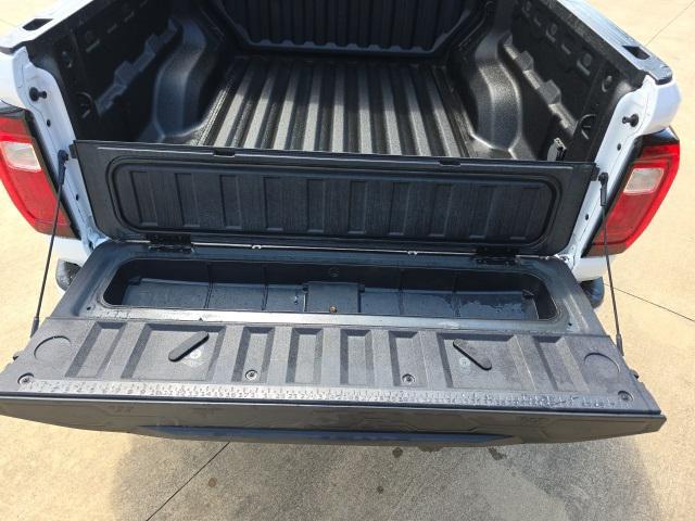 Photo of 2023 Summit White GMC Canyon