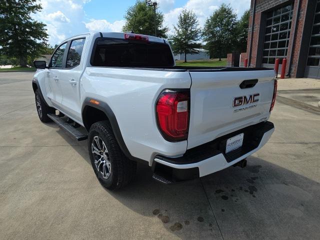 Photo of 2023 Summit White GMC Canyon