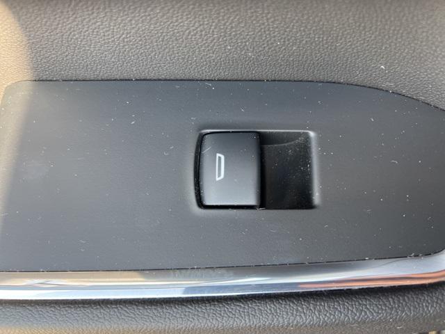 Photo of 2024 Onyx Black GMC Sierra 1500