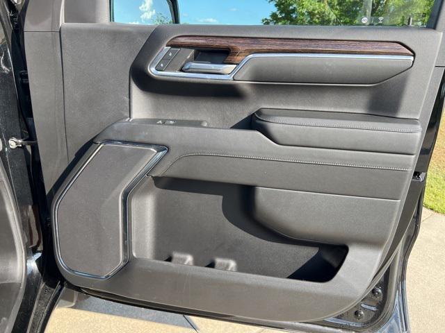 Photo of 2024 Onyx Black GMC Sierra 1500