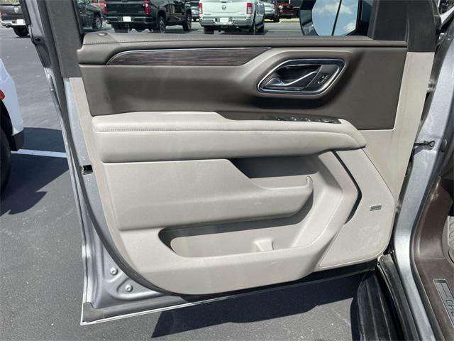 Photo of 2023 Sterling Gray Metallic Chevrolet Suburban