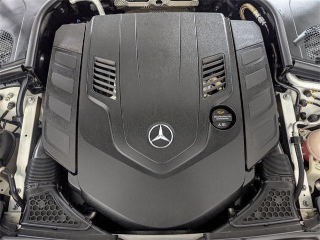 Photo of 2022 MANUFAKTUR Diamond White Mercedes-Benz S-Class