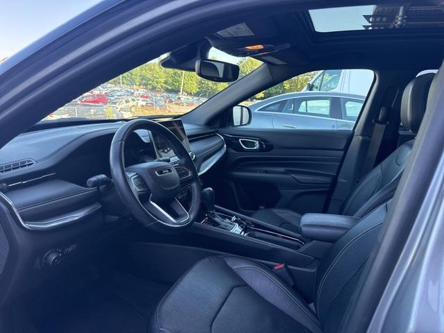 Photo of 2022 Billet Silver Metallic Clearcoat Jeep Compass
